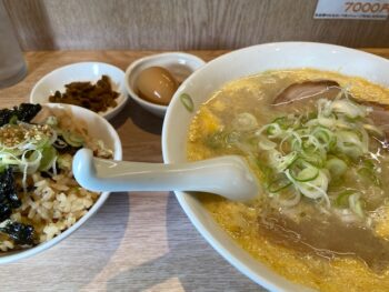 卵とじラーメン