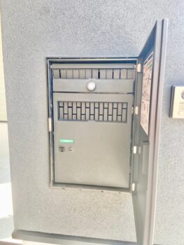 宅配ボックス