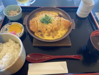 ゴルフ場飯